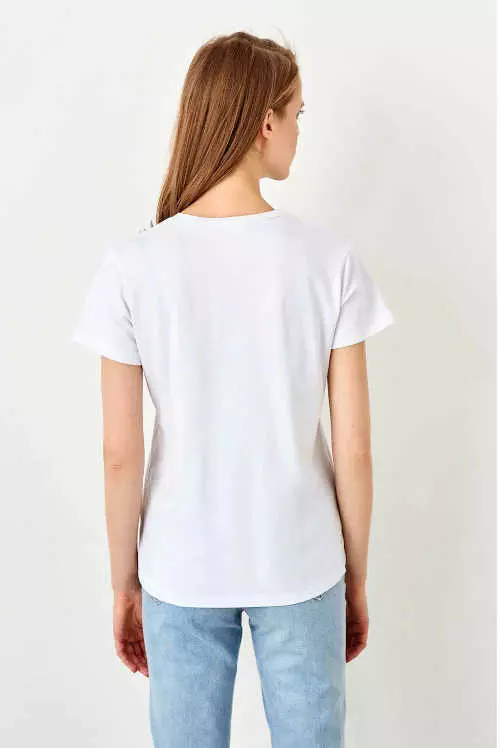 Бяла тениска с надпис