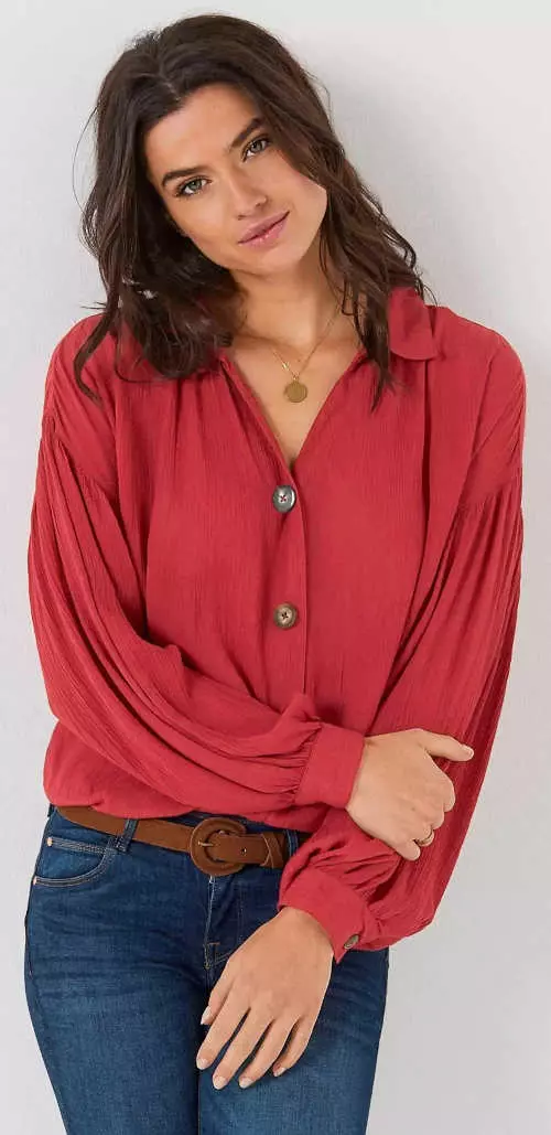 Едноцветна дамска блуза с широки ръкави